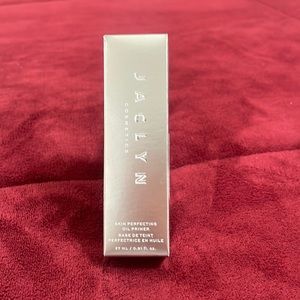 Jaclyn Cosmetics skin perfecting oil primer